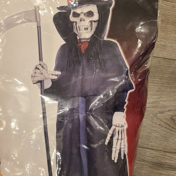 Halloween Costume - Dapper Death - Picture 5 of 5